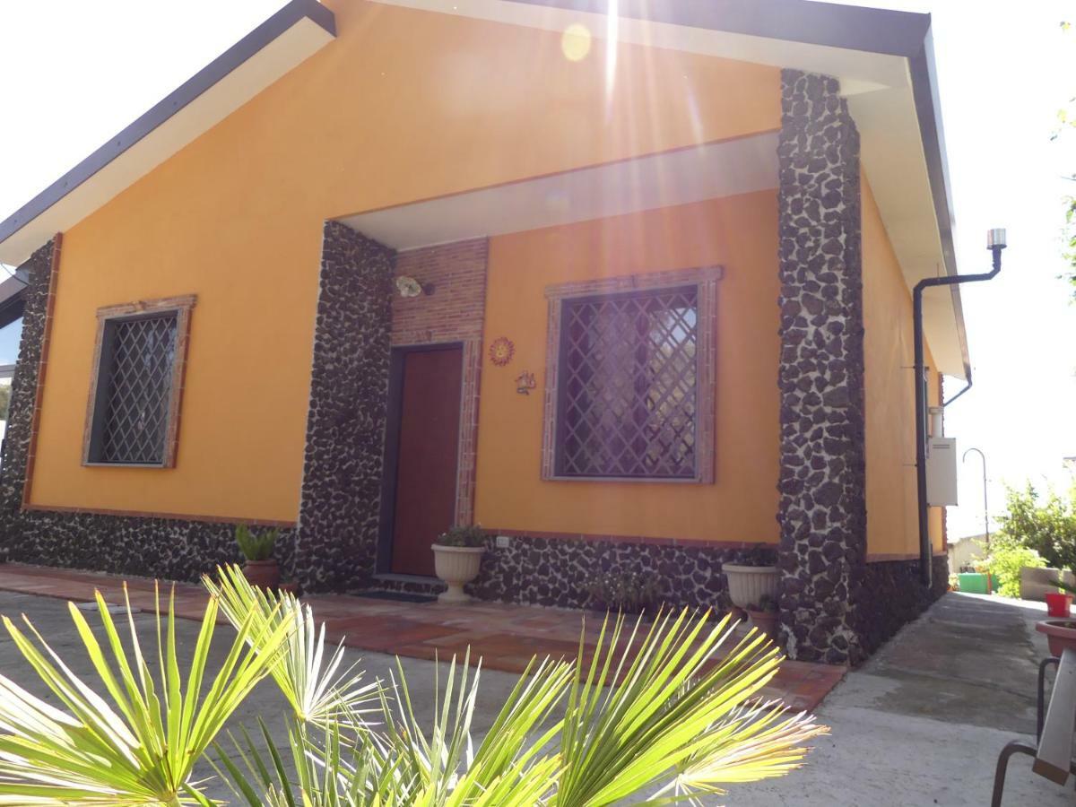 Etna Family Villa เบลปาสโซ ภายนอก รูปภาพ