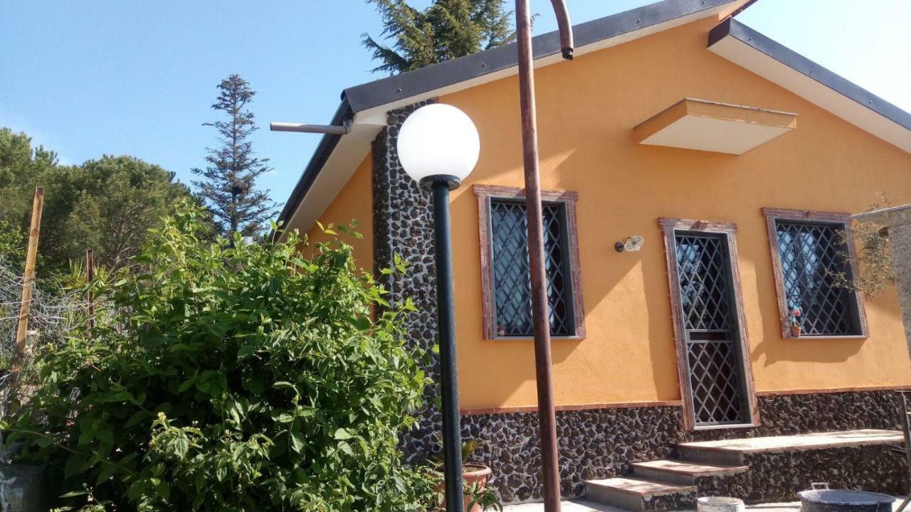 Etna Family Villa เบลปาสโซ ภายนอก รูปภาพ